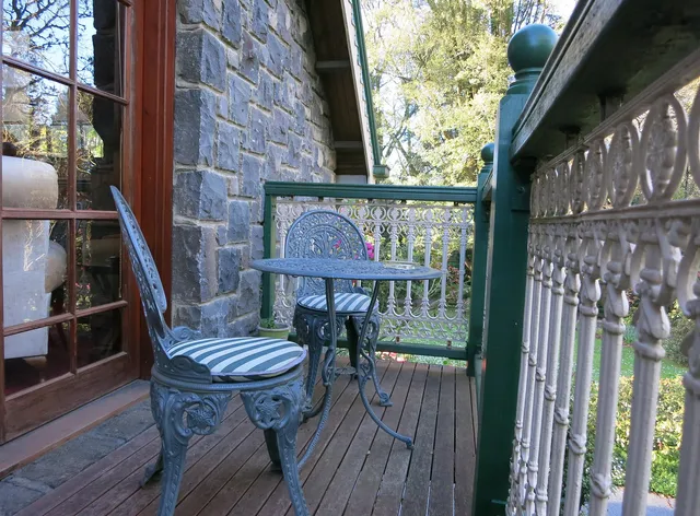 Mary Cards Coach House