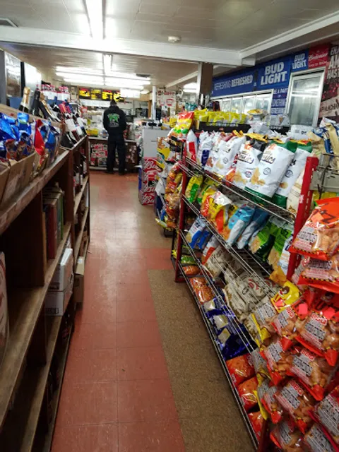 Brown's Liquors and Deli