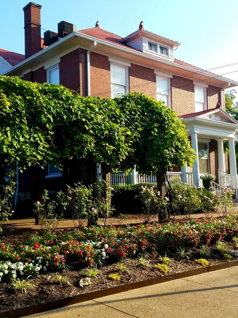 Brix Urban Winery & Market