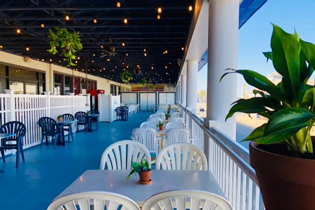 Purple Urchin Restaurant