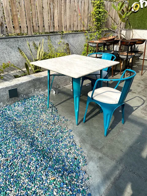 Chumbakia Cafe and Bar