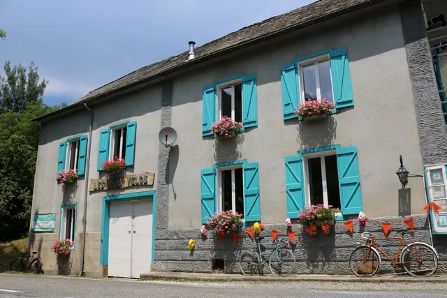 Les Deux Vélos Cycle Lodge