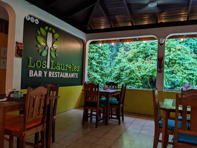 Bar & Restaurante Los Laureles
