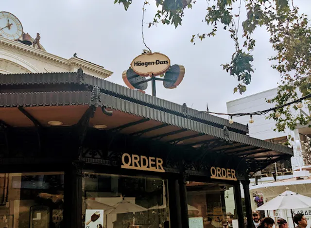 Häagen-Dazs Ice Cream Shops