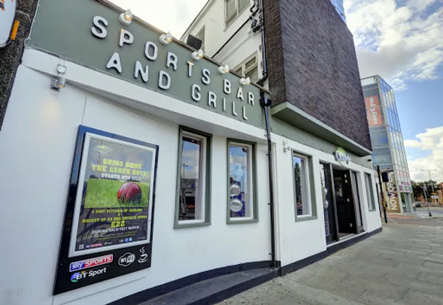 Champs Sports Bar & Grill