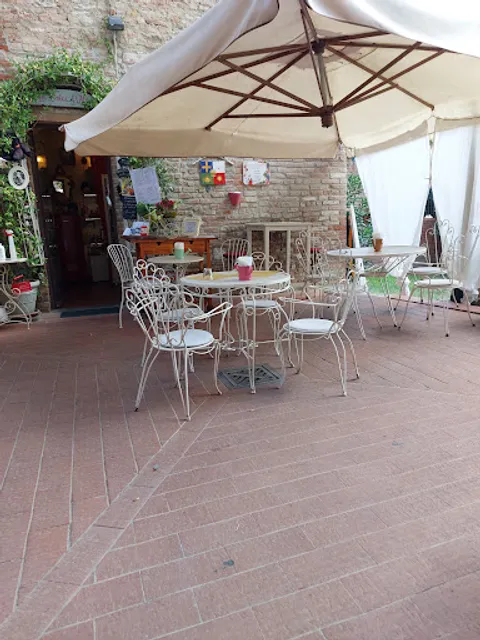 La Dolce Vita Music & Garden