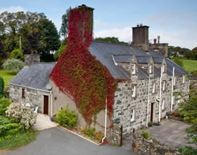 Rhos Country Cottages - Self Catering Accommodation