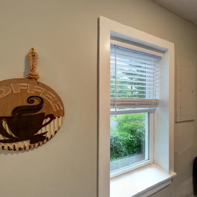 Lili Bella's Cakes and Coffee