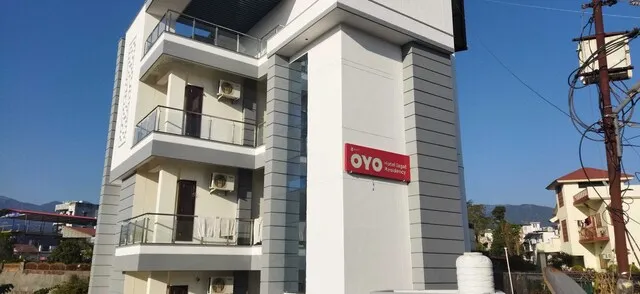 Super OYO Flagship Jagat Residency
