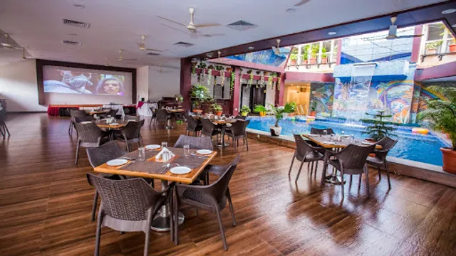 Hotel Menino Executive Bar & Restaurant