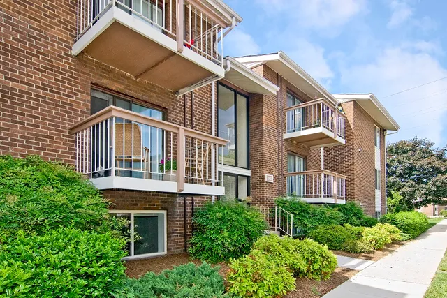 Twin Coves Apartments