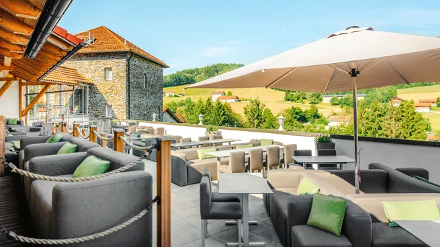 Burghotel Am Hohen Bogen