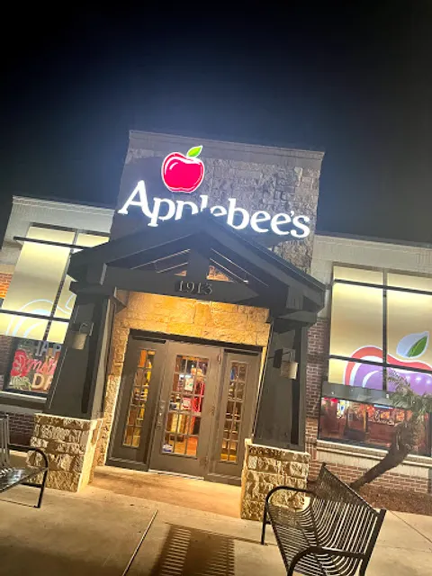 Applebee's Grill + Bar