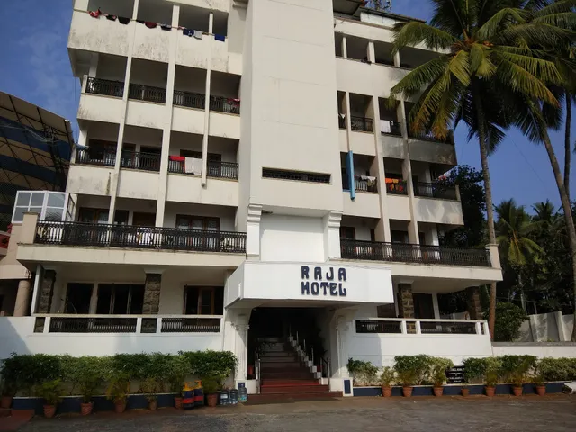 Raja Hotel