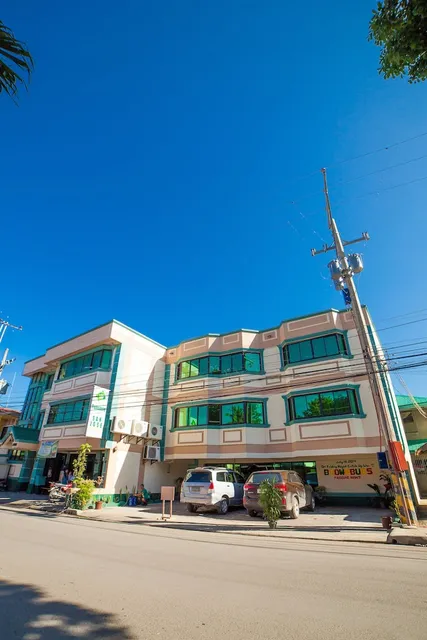 OYO 499 Le Pensione De San Jose