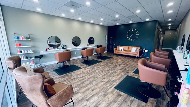 Ella Lynn Salon