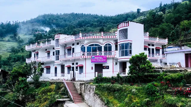 HOTEL RAJ PALACE GUPTKASHI