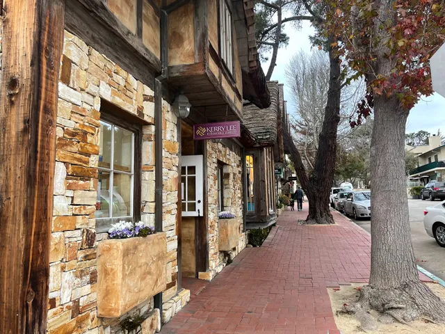 Augustina's Designer Boutique