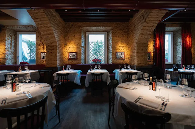 Taverna Trastevere Milano