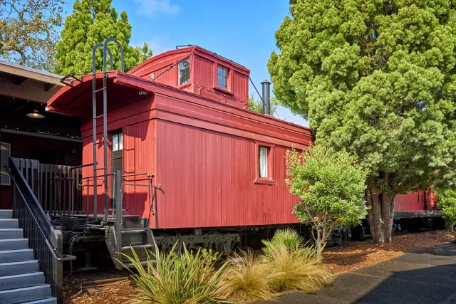 Napa Valley Railway Inn