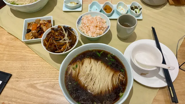 Castle Hotel Jinguiting