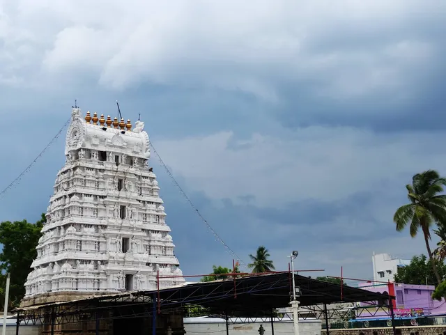 SRI KALYANA VENKATESWARA SWAMY TEMPLE