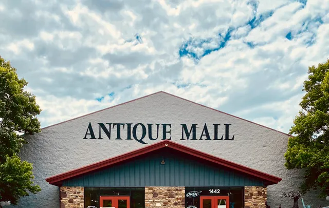 Green Olde Deal Antique Mall