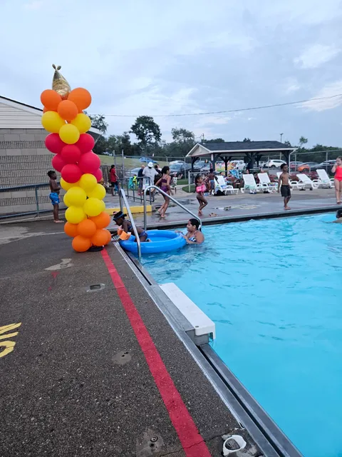 Old Economy Park Pool