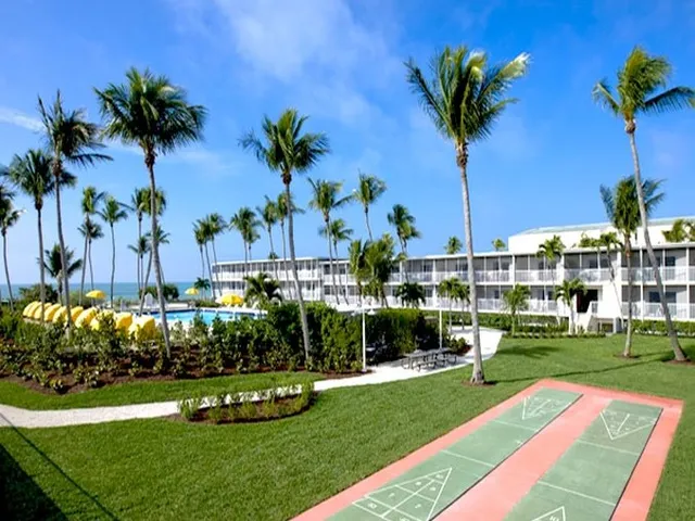 Sanibel Sunset Beach Inn