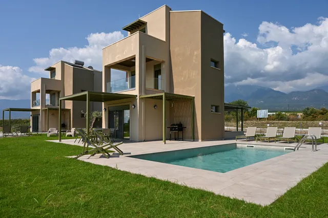 Montamar Olympus Villas