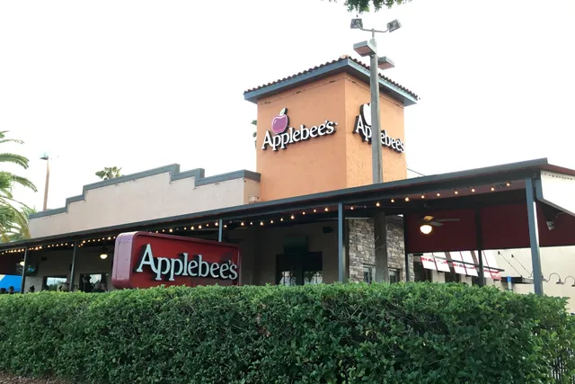 Applebee's Grill + Bar