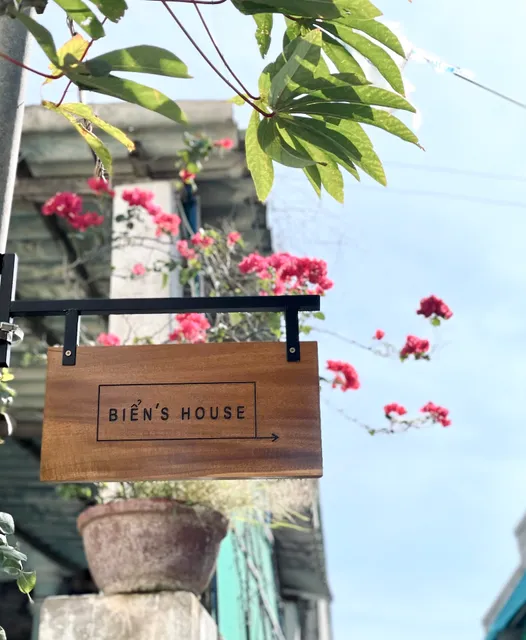 Biển’s house ( Nhà của Biển)