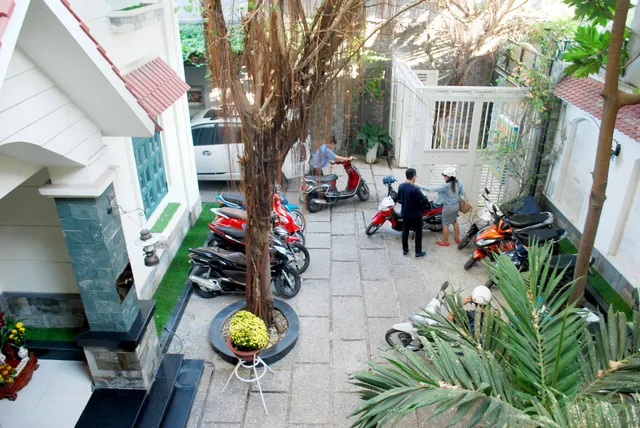 KHÁCH SẠN LAN ANH