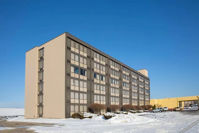 Ramada by Wyndham Cedar Rapids