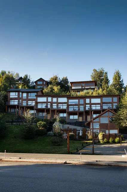 Hommies - Atardeceres del Lago