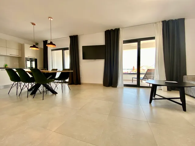 Maca Apartments & Suites