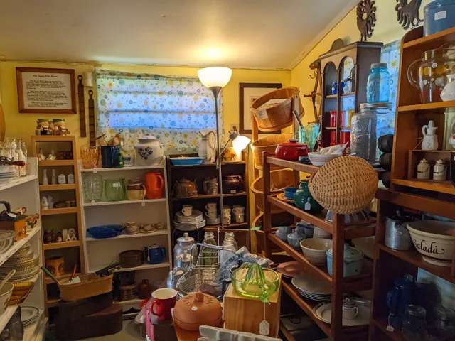Rusty Rabbit Antiques