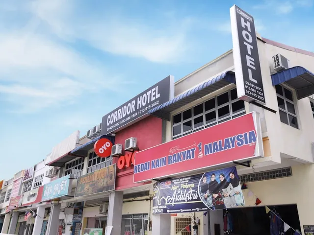 Super OYO 720 Corridor Hotel 2