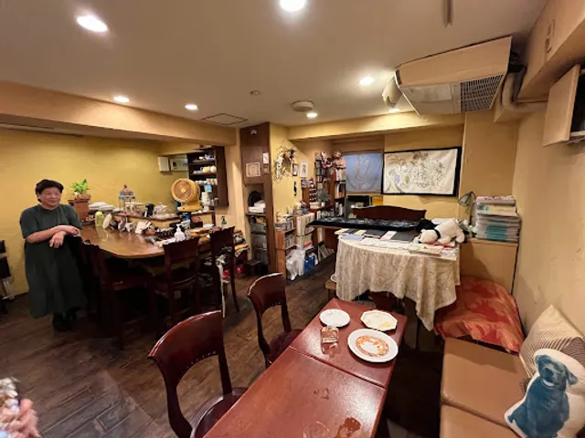 珈琲と絵と音楽 TOPOS(トポス)