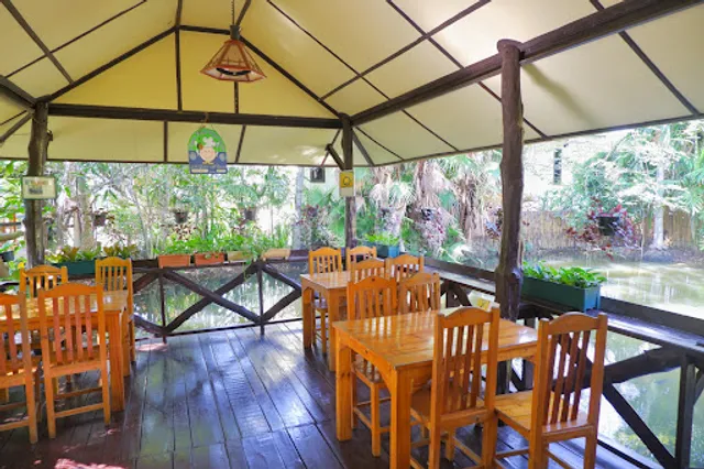 Ban Suan Salad Maejo