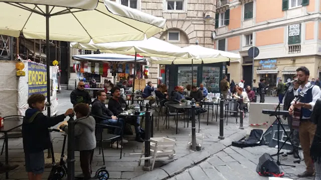 Fossatello's Border Cafe