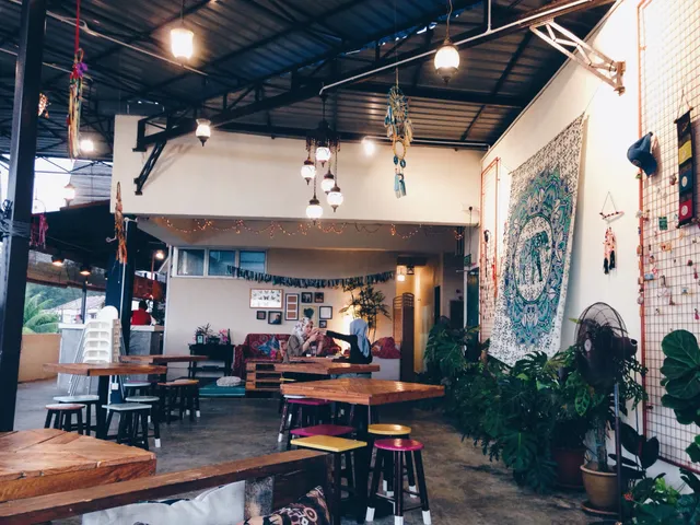 Denali & Pinnacles The Wanderer's cafe