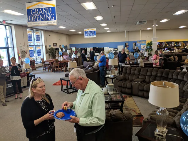 Farmers Home Furniture | Loudon, TN