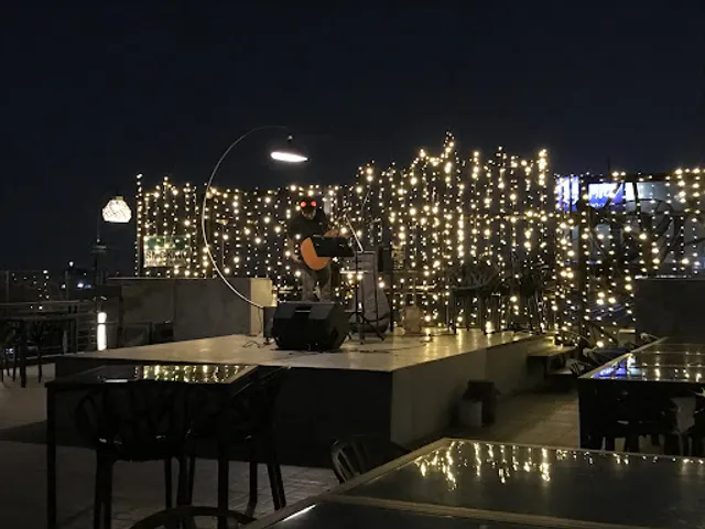 S64 (Bar & Restaurant)