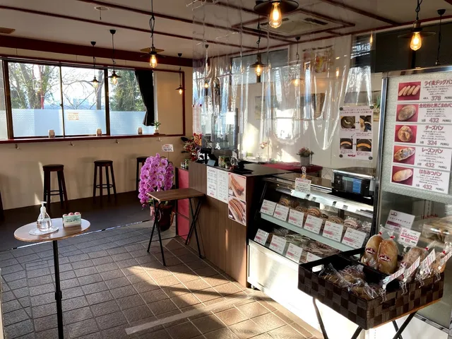 ソーセージとパンの店 MONJI