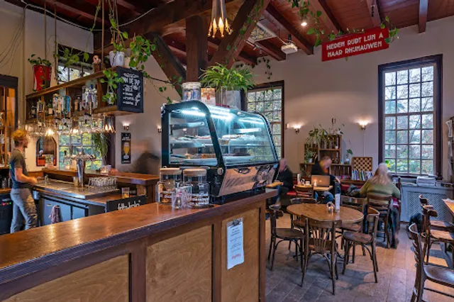 Koetshuis Café bij Stayokay