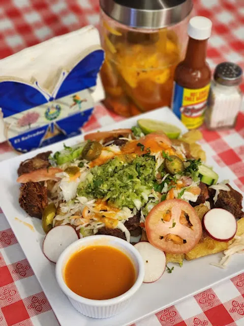 Pupuseria Mia Deli y Mas LLC