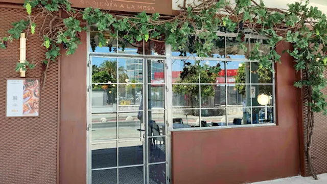 La Mafia se sienta a la mesa