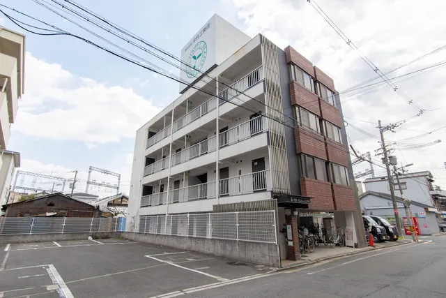 BEEHIVE APARTMENT MORIGUCHI