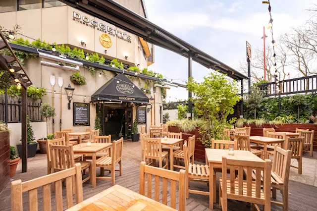 Doggett's Coat and Badge